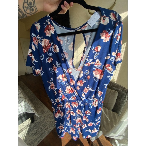 Pants - Floral romper size Large